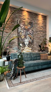 Whisperingbold Black Friday 08 1