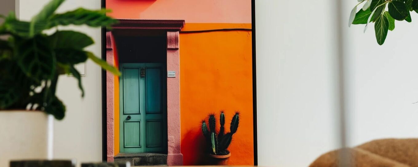 Canvas header