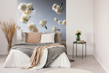 Flower wallpaper for bedrooms from Werk aan de Muur