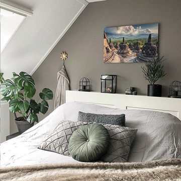 Art above your bed
