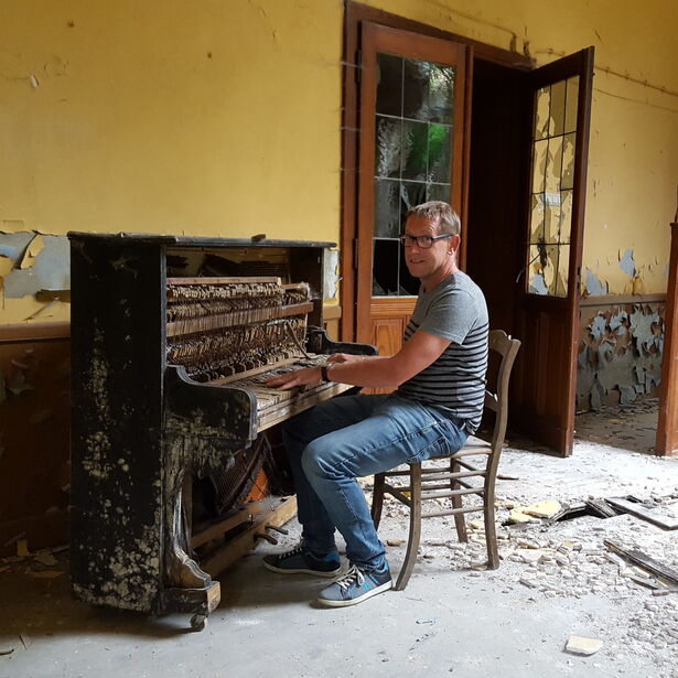 0652db8da612 99 E8 D68 D D9 CF 4002 AC68 9 C615567 CC52