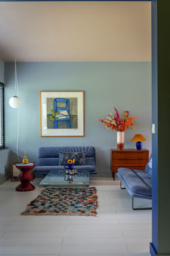Blue and orange interior livingroom