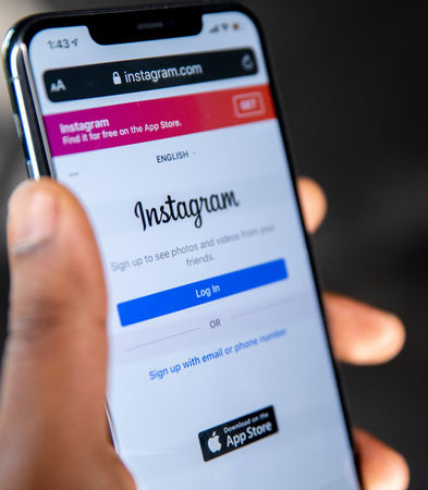 Solen feyissa KW Za42a1kds unsplash