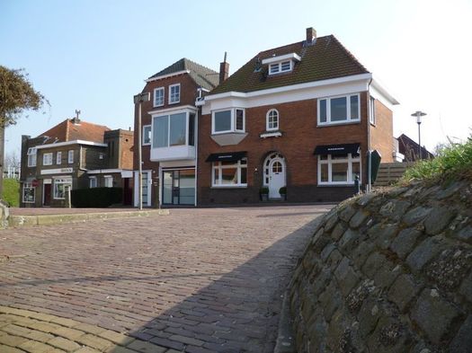 394270 369942276360885 1339450743 n