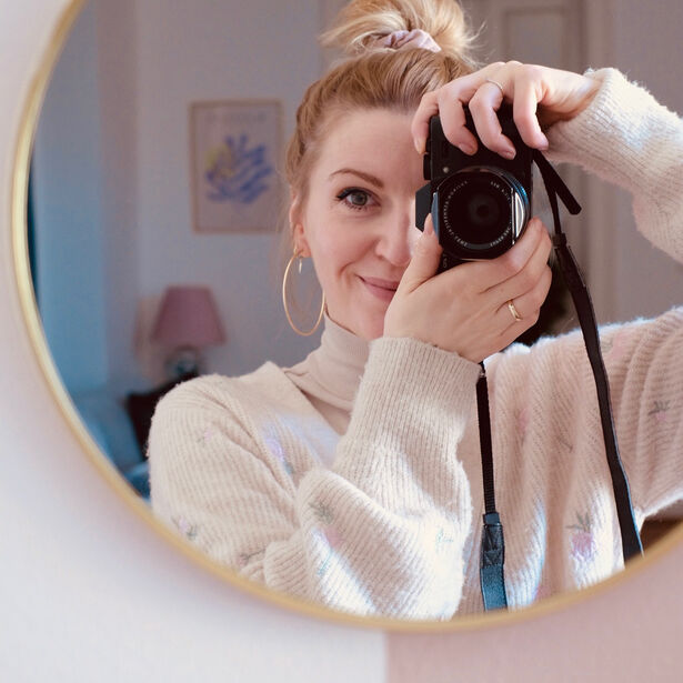 DA47 E1 AF 04 A2 4 E2 D A09 B 4 A4 FD27 C1 BCC 1