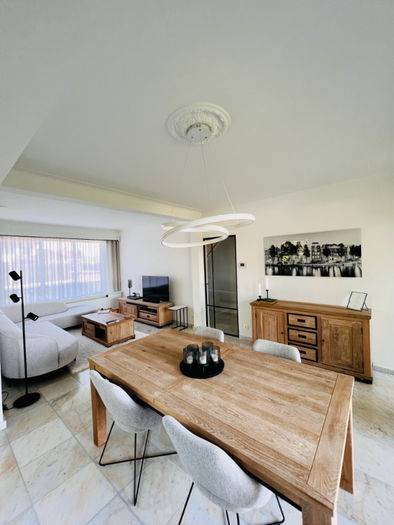 5 BF9227 F 6 F6 C 4 F5 F 9 F77 8826 C115263 B